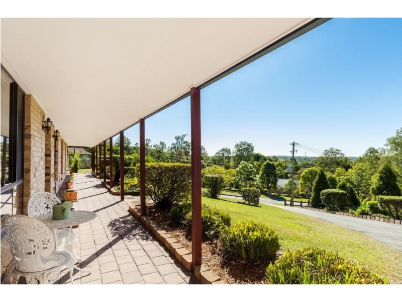 8 Georgina Street, Oxenford QLD 4210