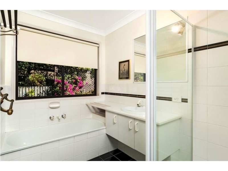 8 Georgina Street, Oxenford QLD 4210