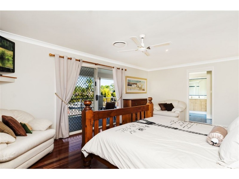Broadbeach Waters QLD 4218