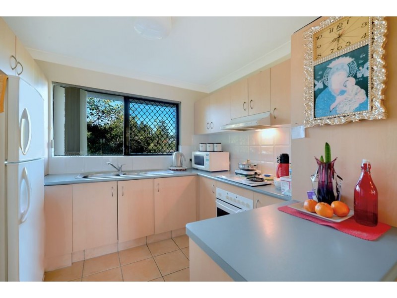 19 Lloyd Street, Southport QLD 4215