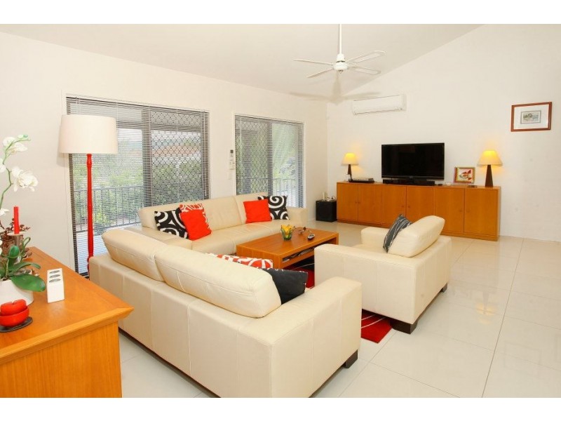 13 Grosvenor Court, Worongary QLD 4213