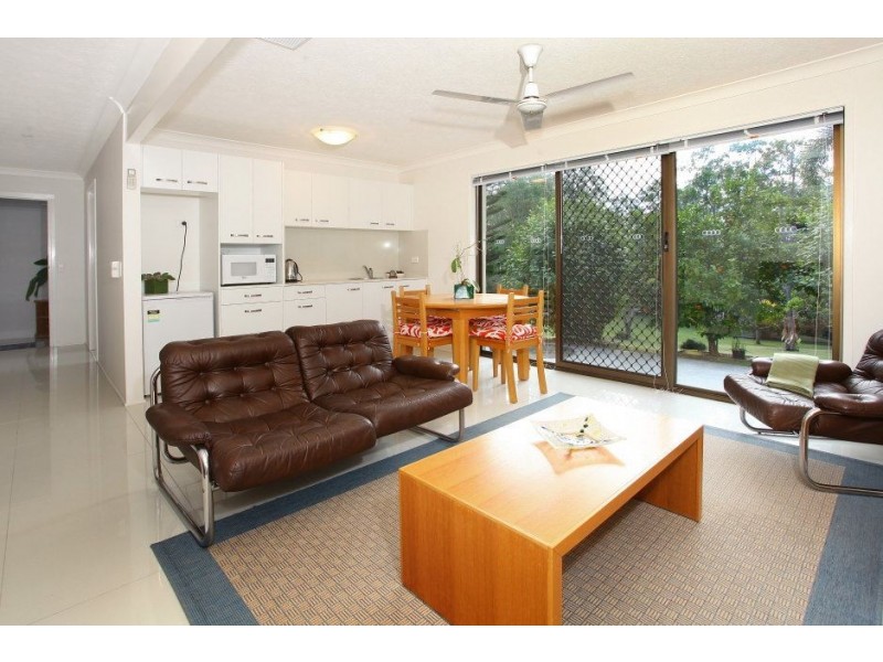 13 Grosvenor Court, Worongary QLD 4213