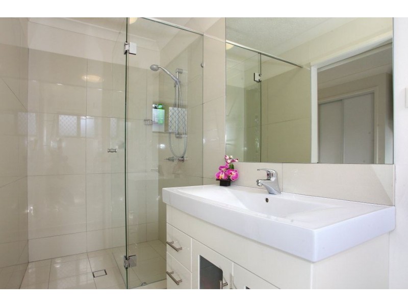 13 Grosvenor Court, Worongary QLD 4213