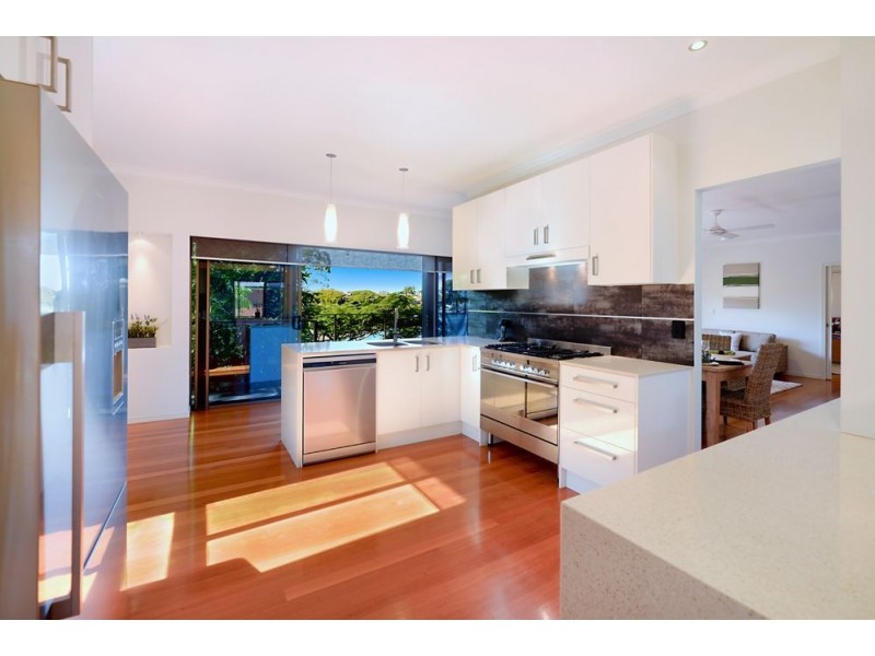 13 Normanby Street, Mermaid Waters QLD 4218