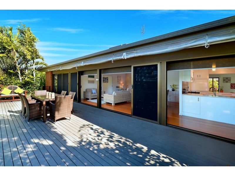 13 Normanby Street, Mermaid Waters QLD 4218