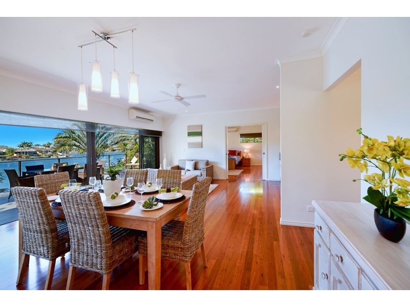 13 Normanby Street, Mermaid Waters QLD 4218