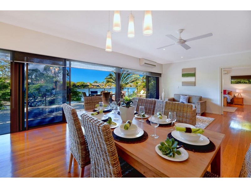 13 Normanby Street, Mermaid Waters QLD 4218