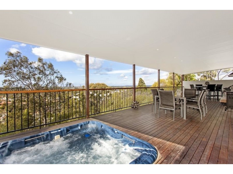 27 John Francis Drive, Carrara QLD 4211