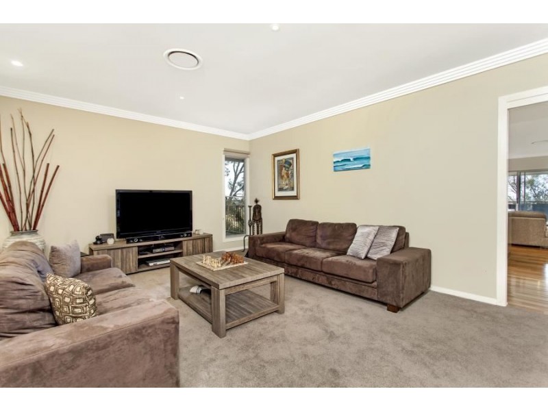 27 John Francis Drive, Carrara QLD 4211