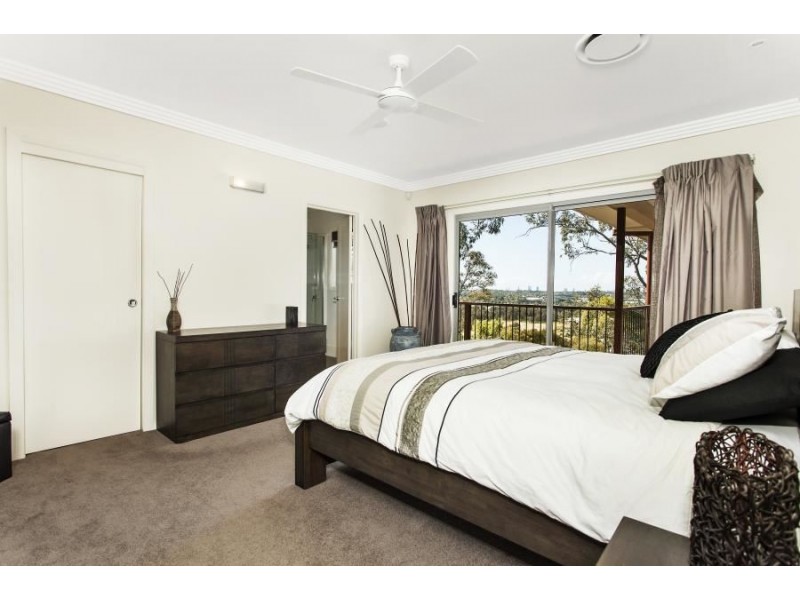 27 John Francis Drive, Carrara QLD 4211