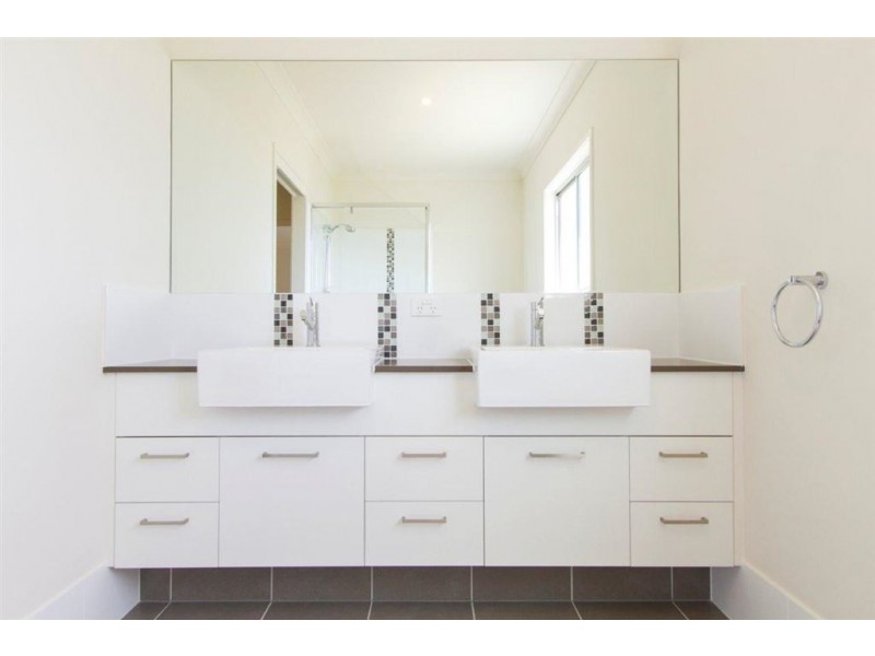 31 John Francis Drive, Carrara QLD 4211