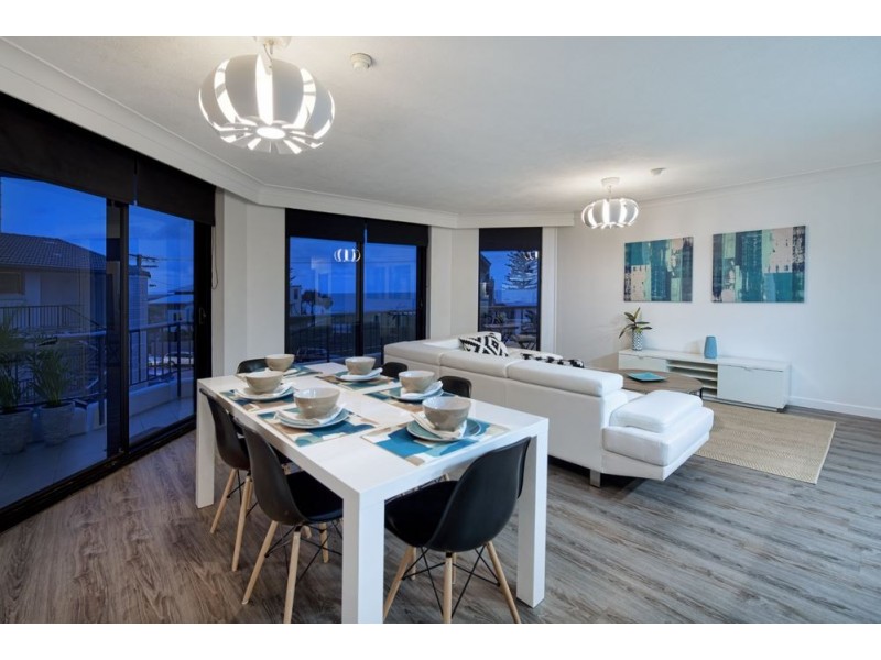 8/3576 Main Beach Parade, Main Beach QLD 4217