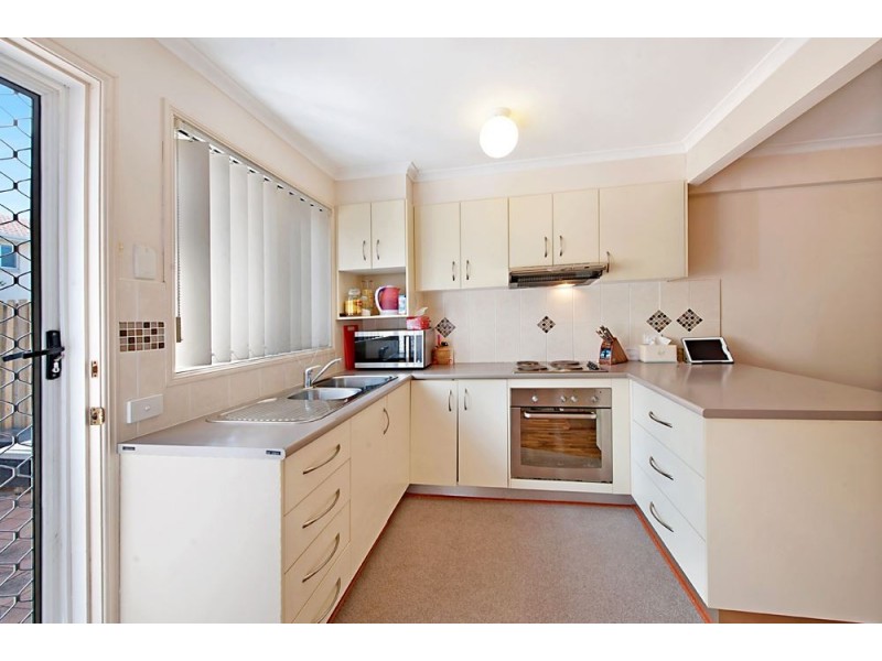 8/125 Pappas Way, Carrara QLD 4211