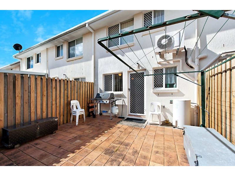 8/125 Pappas Way, Carrara QLD 4211