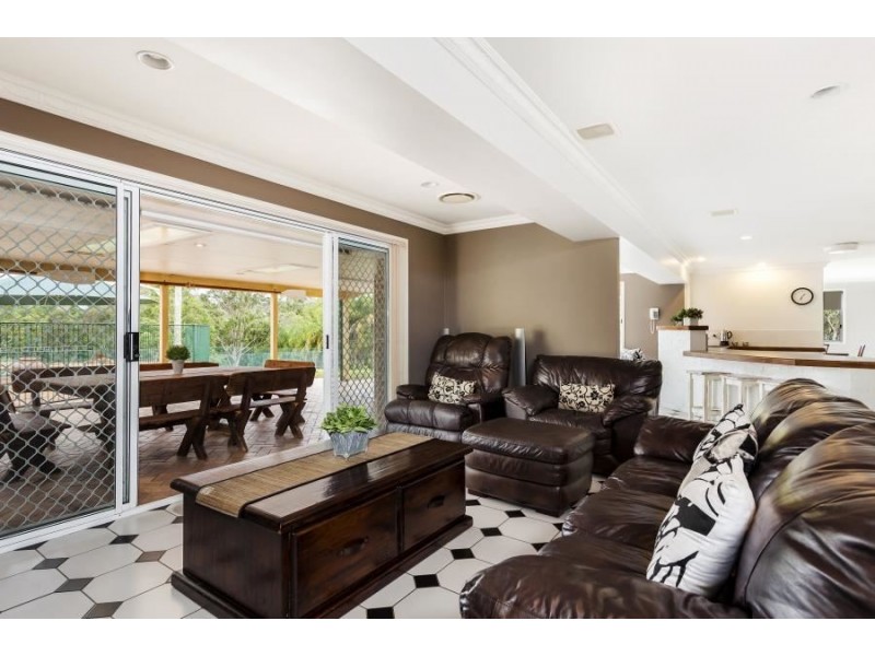 29 Charles Kurz Drive, Worongary QLD 4213