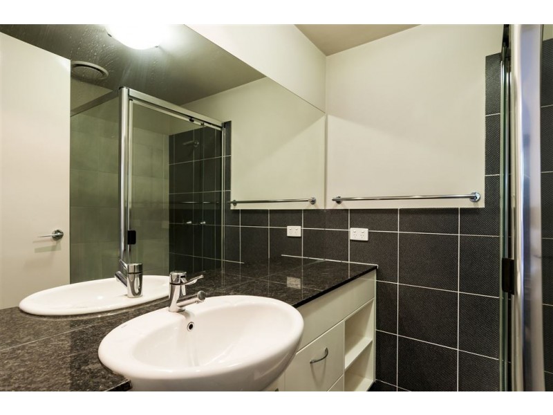 18/2 Geraldton Drive, Varsity Lakes QLD 4227