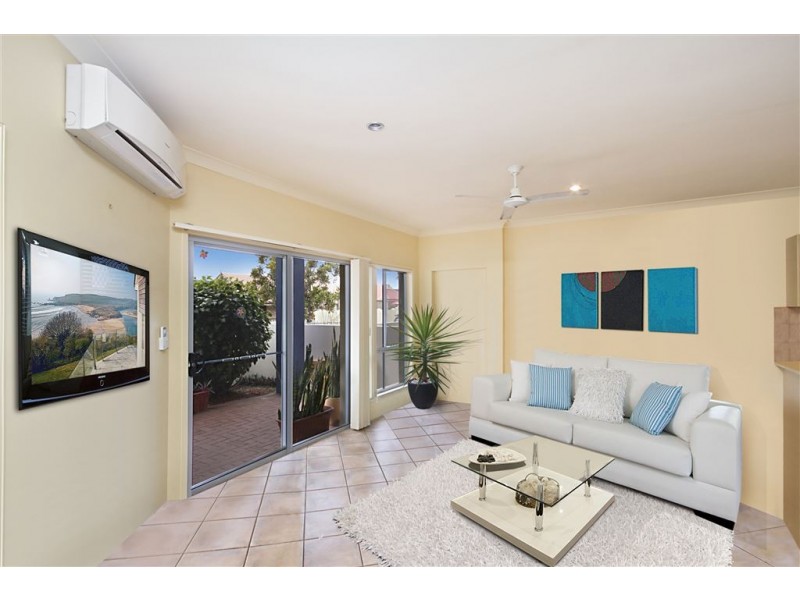 4/1 Shorehaven Place, Varsity Lakes QLD 4227