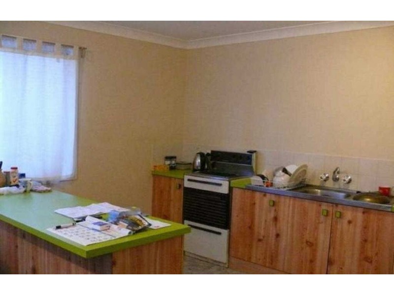 11/5  Proud St “Anthony Place”, Labrador QLD 4215
