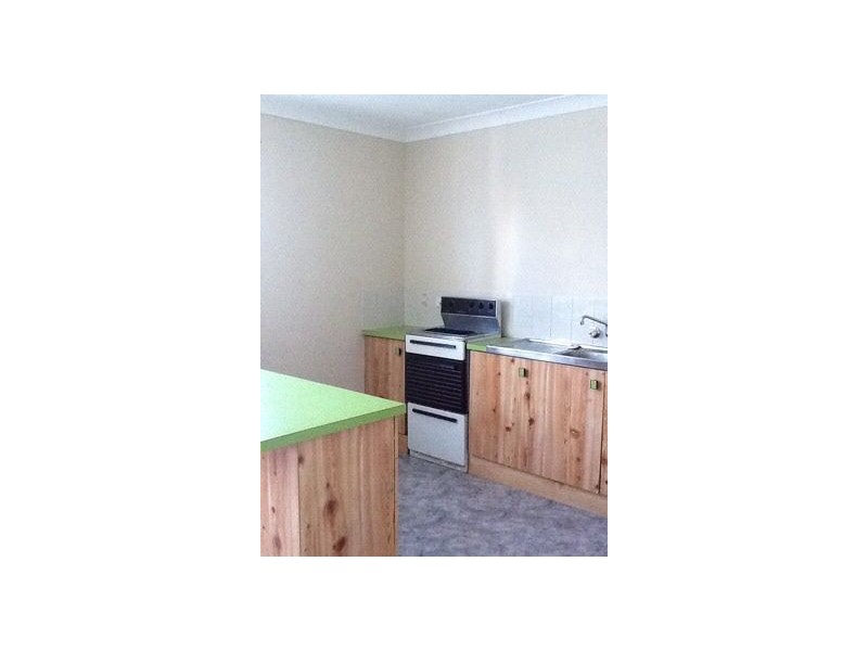 11/5  Proud St “Anthony Place”, Labrador QLD 4215