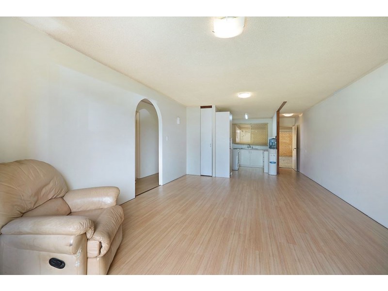 1/2 Charles Avenue, Broadbeach QLD 4218