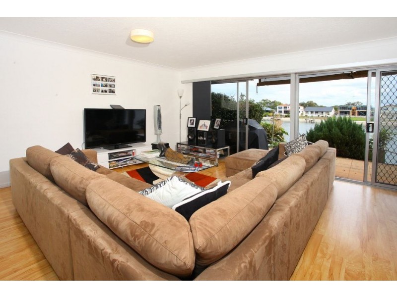 6/20 Aquila Court, Mermaid Waters QLD 4218