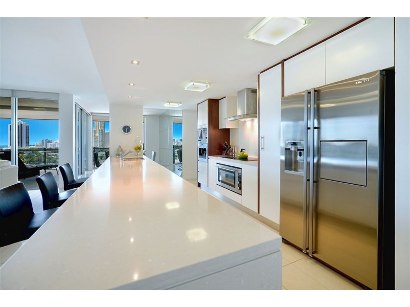 63/53 Darrambal Street, Chevron Island QLD 4217