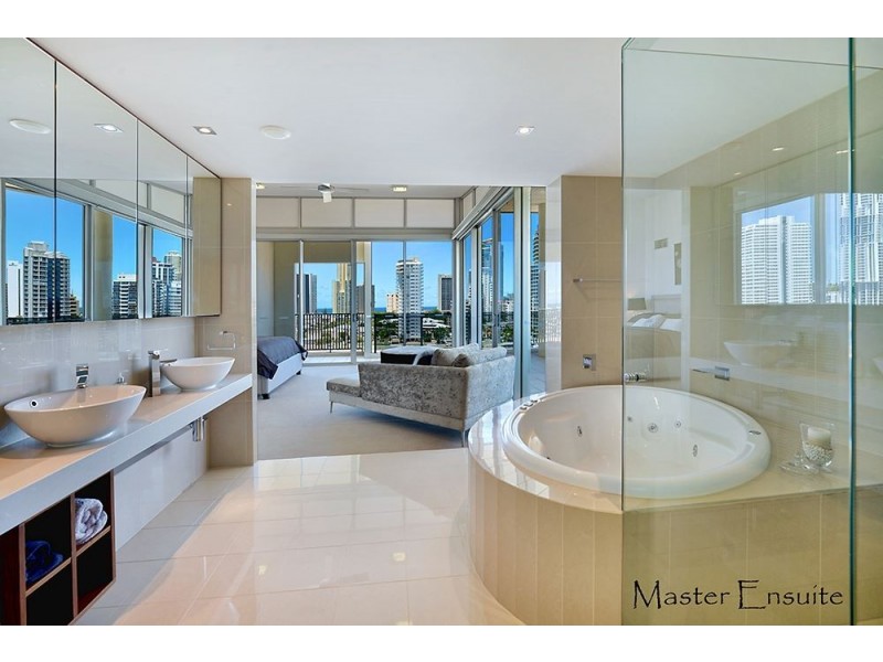 63/53 Darrambal Street, Chevron Island QLD 4217