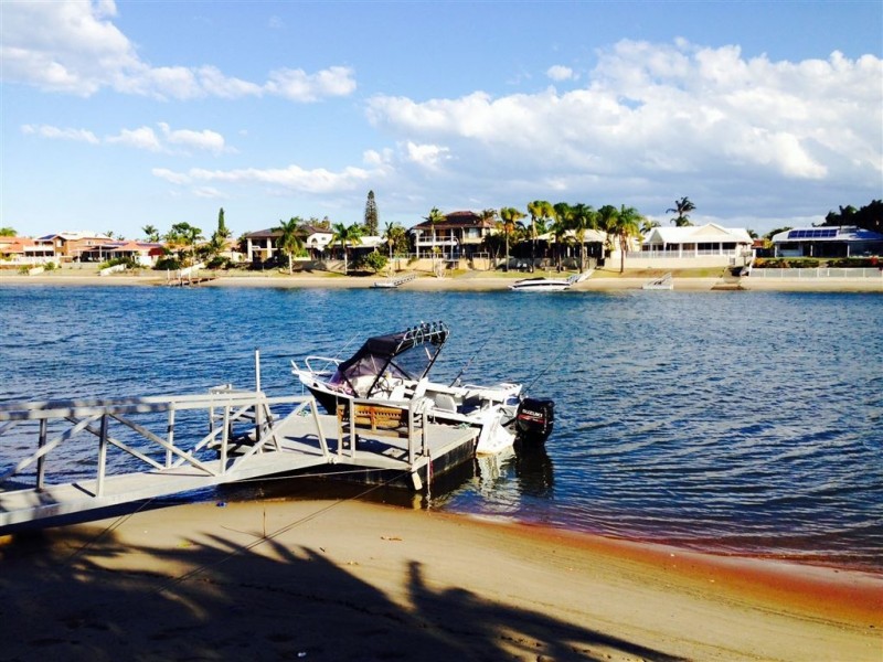 5 Yunga Court, Broadbeach Waters QLD 4218