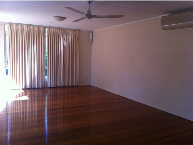 11 Maxwell Brown Drive, Southport QLD 4215