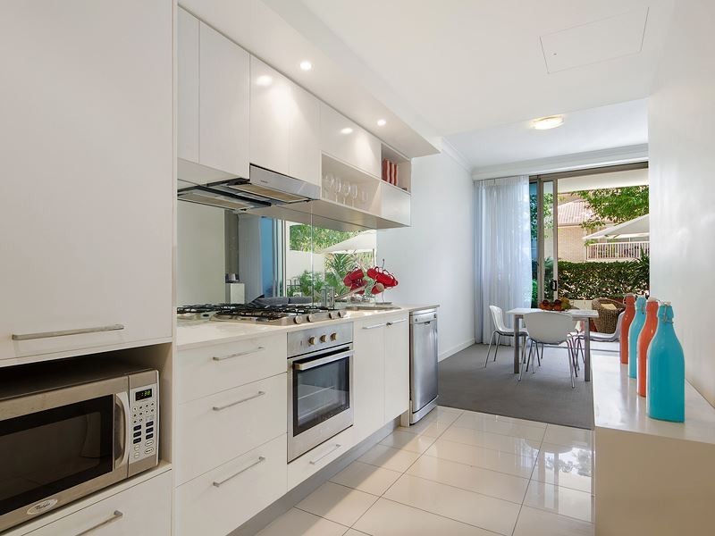 102/430 Marine Pde, Biggera Waters QLD 4216