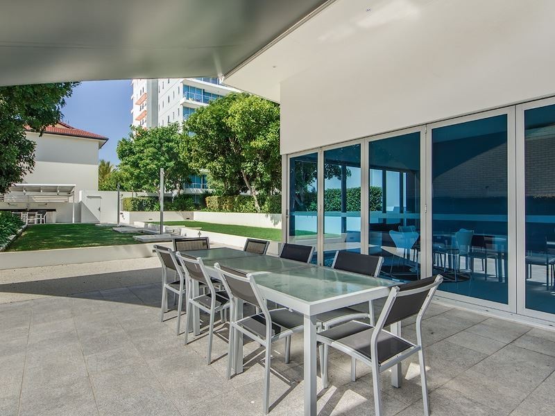 102/430 Marine Pde, Biggera Waters QLD 4216