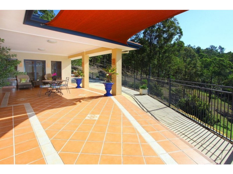 43 Ferny Ridge Court, Bonogin QLD 4213