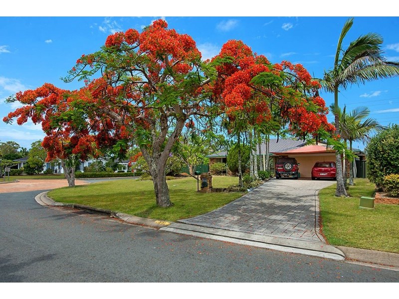 33 Port Jackson Boulevard, Clear Island Waters QLD 4226