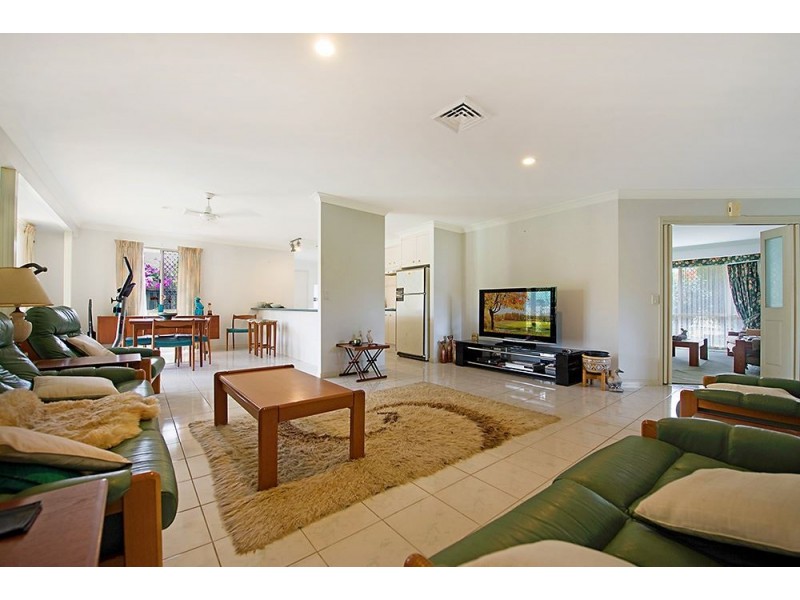 33 Port Jackson Boulevard, Clear Island Waters QLD 4226