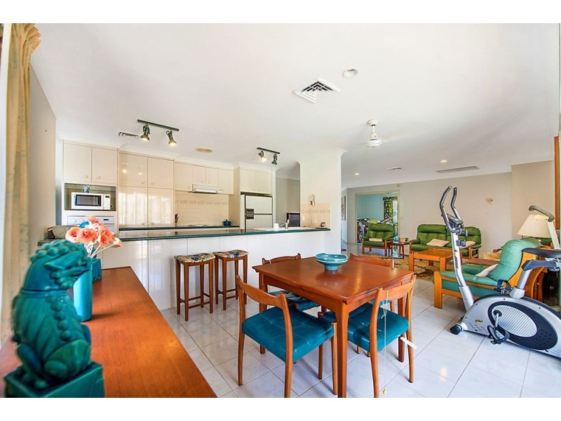 33 Port Jackson Boulevard, Clear Island Waters QLD 4226