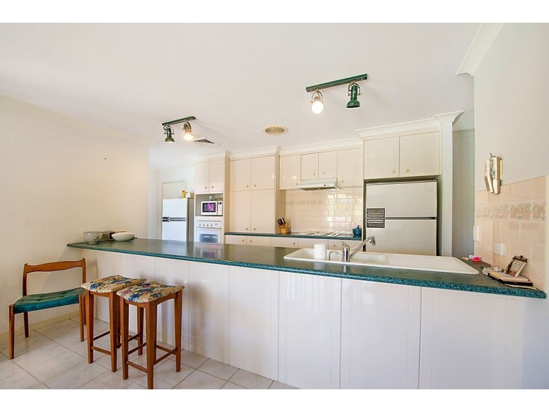 33 Port Jackson Boulevard, Clear Island Waters QLD 4226