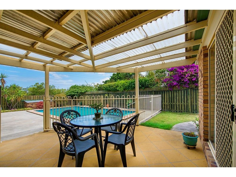 33 Port Jackson Boulevard, Clear Island Waters QLD 4226