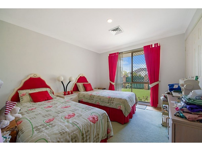33 Port Jackson Boulevard, Clear Island Waters QLD 4226