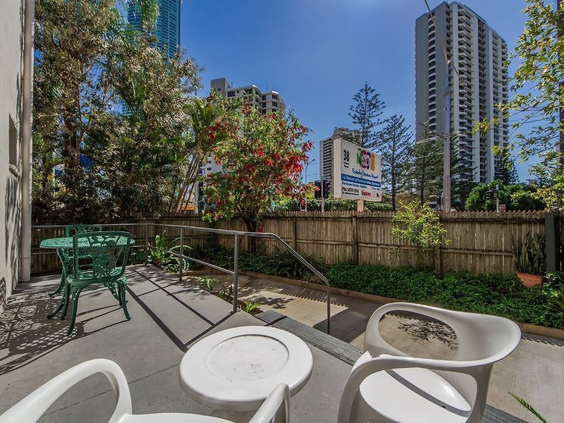 1/38 Enderley Avenue, Surfers Paradise QLD 4217