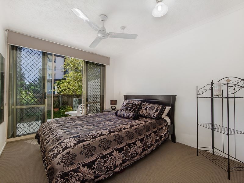 1/38 Enderley Avenue, Surfers Paradise QLD 4217