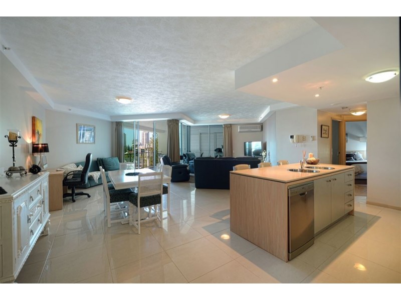 18 Fern Street, Surfers Paradise QLD 4217
