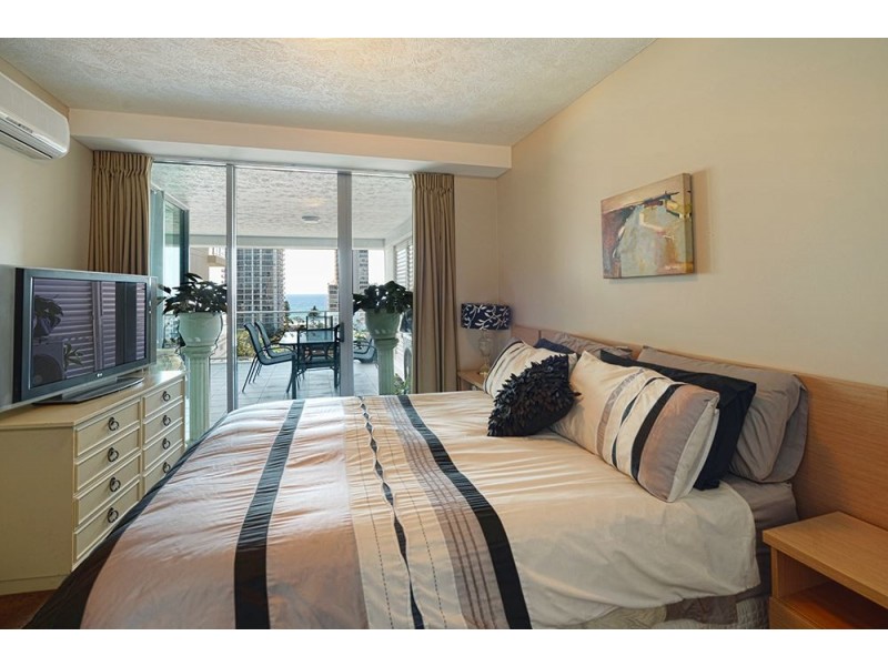 18 Fern Street, Surfers Paradise QLD 4217