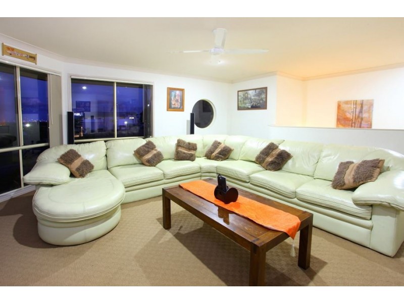 10 John Francis Drive, Carrara QLD 4211