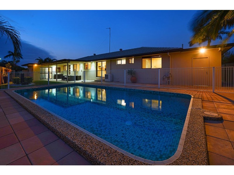 28 Arcadia Drive, Mermaid Waters QLD 4218