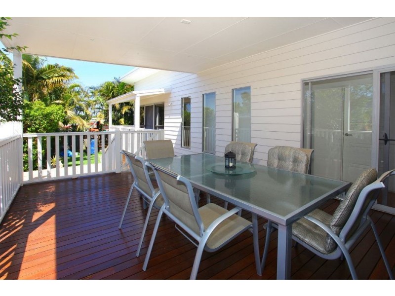 12 First Avenue, Labrador QLD 4215