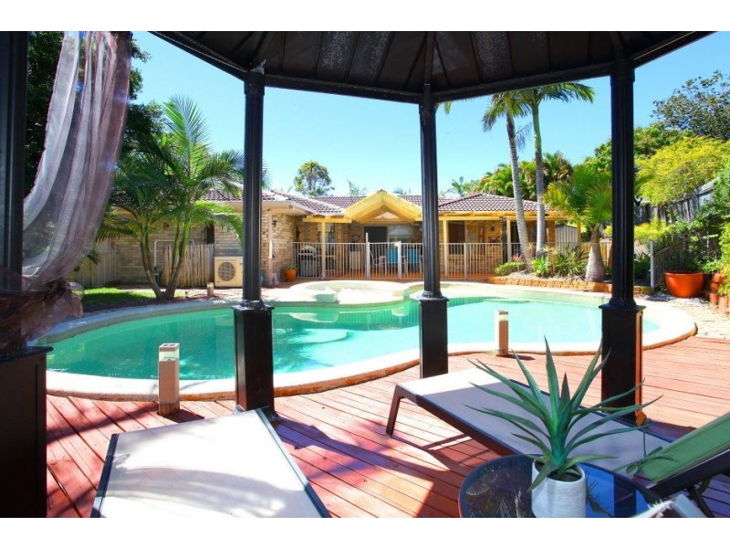 16 Carpenter Court, Worongary QLD 4213