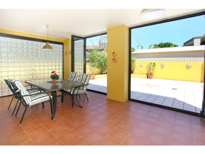 10 Stevens Street, Southport QLD 4215