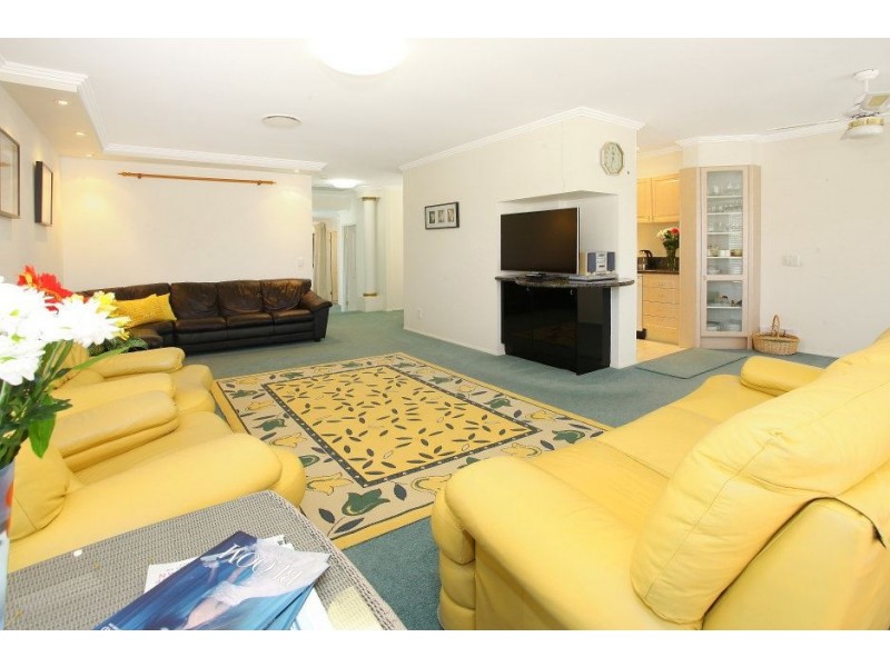 10 Stevens Street, Southport QLD 4215