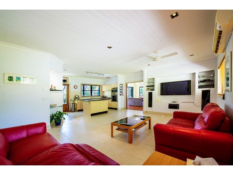 27 Bertana Drive, Mudgeeraba QLD 4213