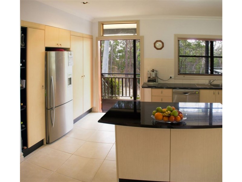27 Bertana Drive, Mudgeeraba QLD 4213